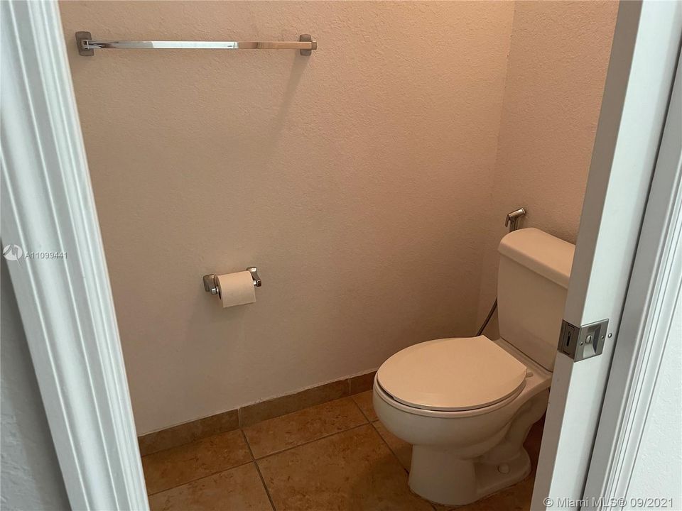 最近租的: $2,200 (2 贝兹, 2 浴室, 1123 平方英尺)