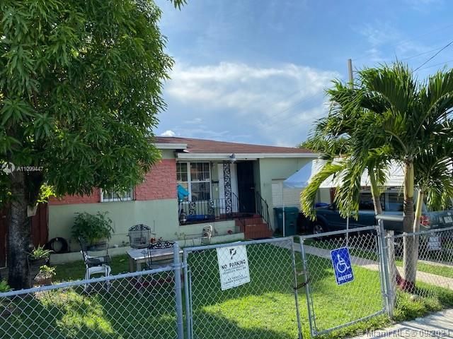 Recently Sold: $350,000 (3 beds, 3 baths, 1201 Square Feet)