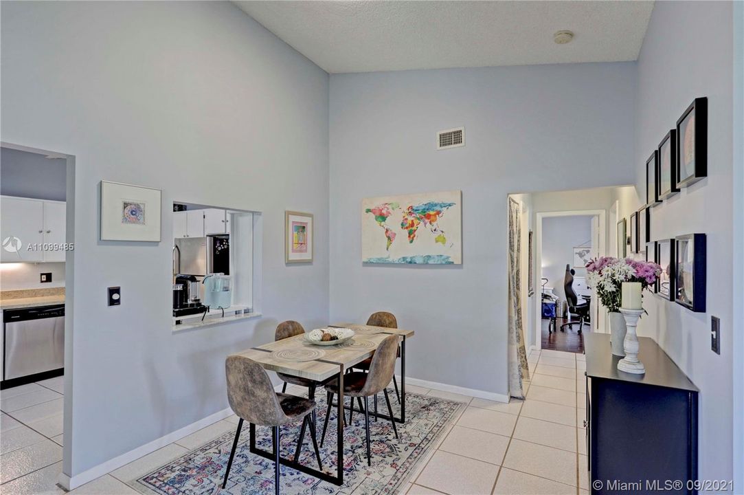Recently Sold: $229,000 (2 beds, 2 baths, 1153 Square Feet)