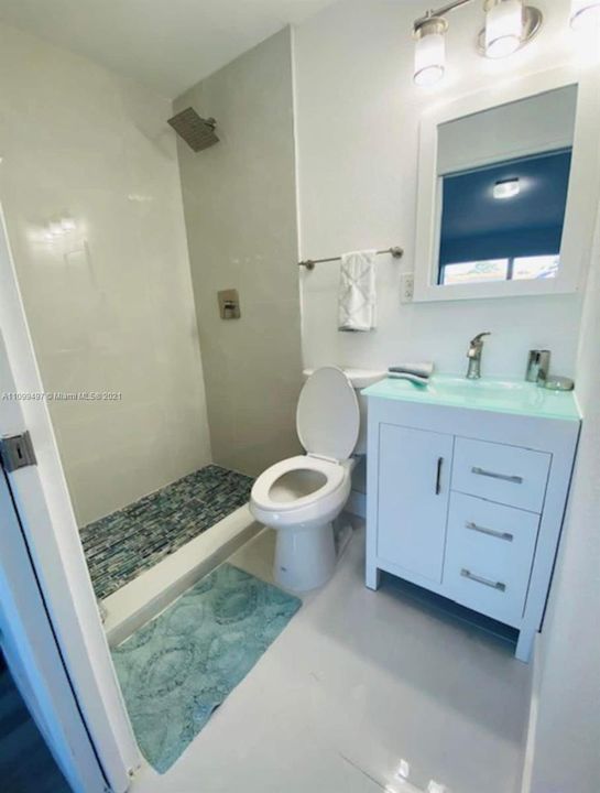 最近租的: $6,000 (4 贝兹, 2 浴室, 1980 平方英尺)