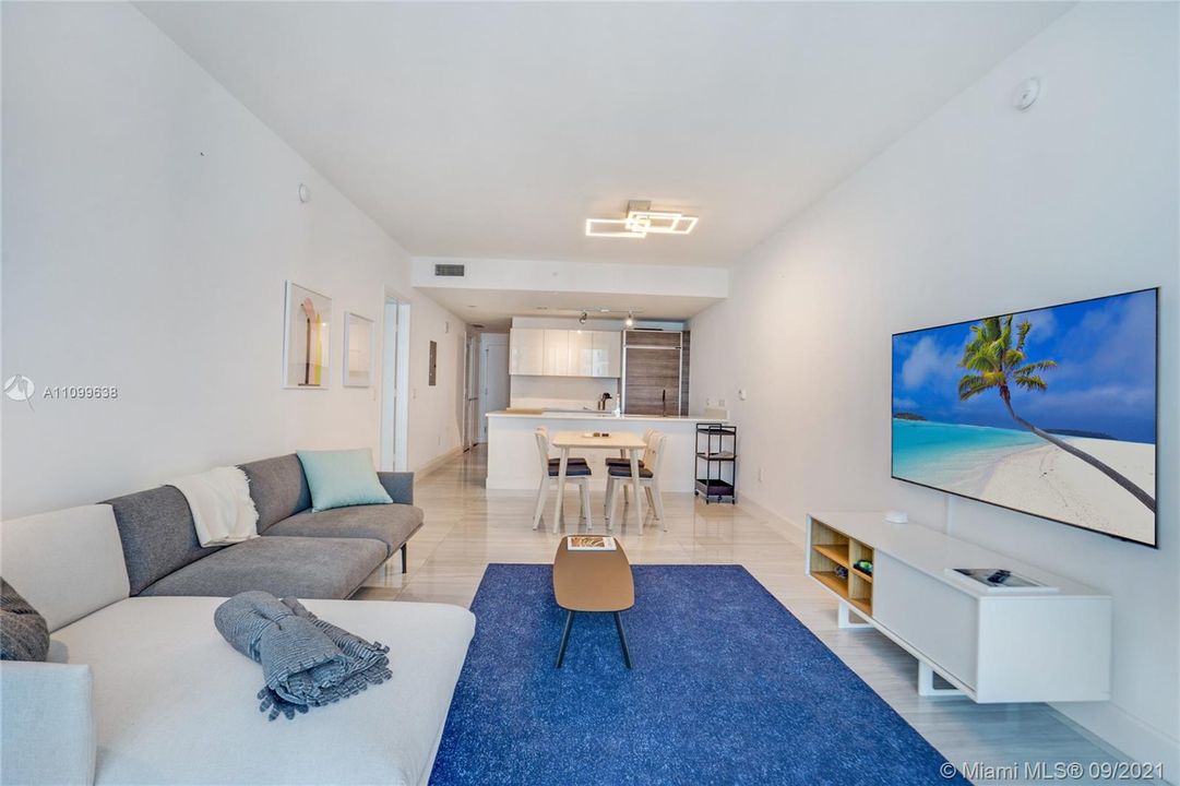 Recently Rented: $5,000 (2 beds, 2 baths, 1195 Square Feet)