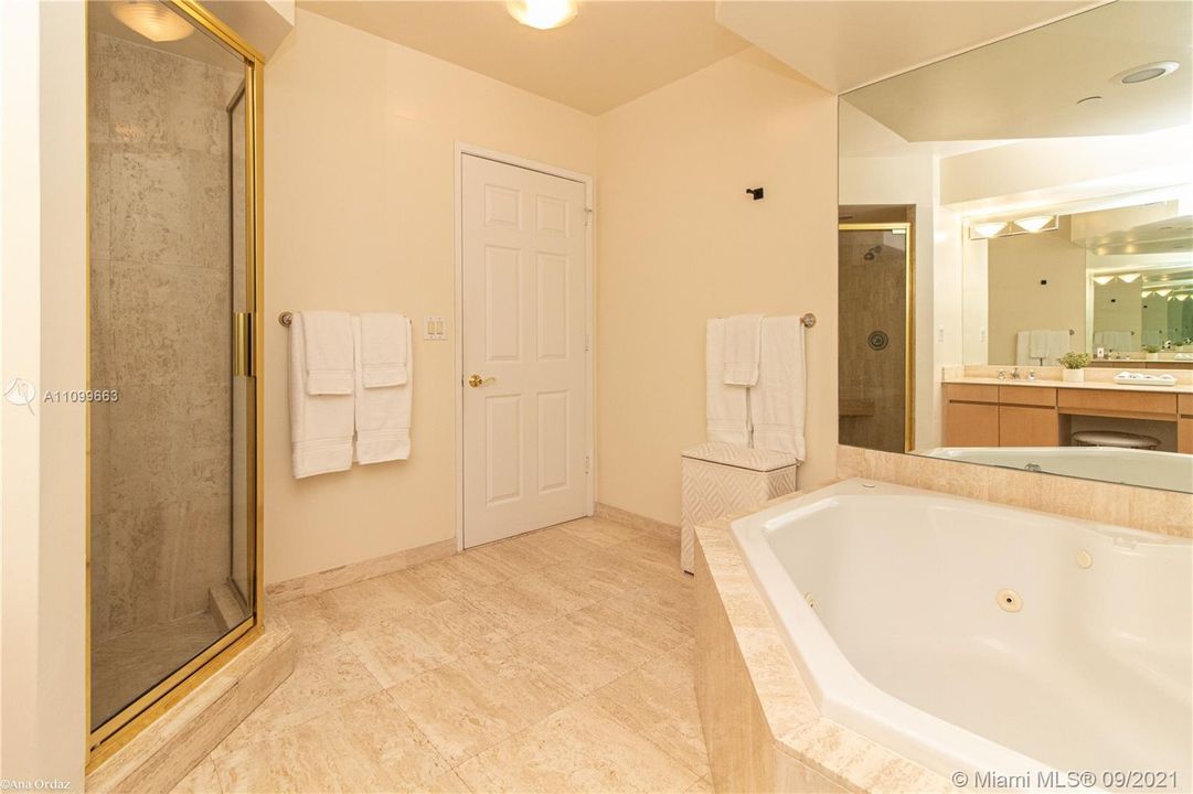 Недавно арендовано: $8,500 (3 спален, 3 ванн, 2210 Квадратных фут)