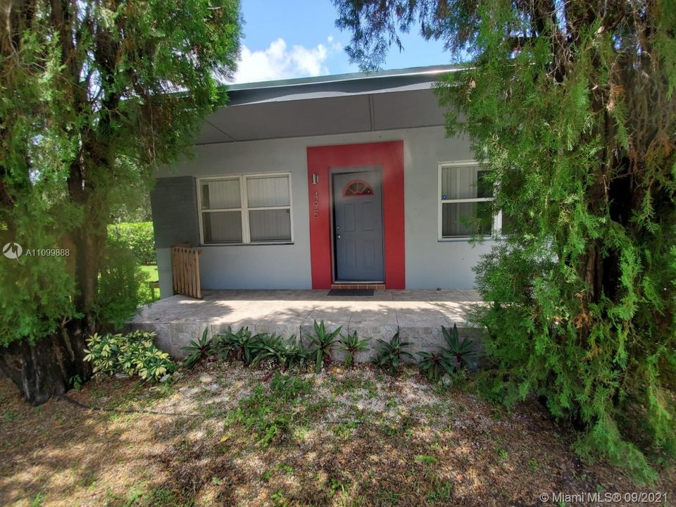 Recently Sold: $429,000 (3 beds, 1 baths, 1040 Square Feet)