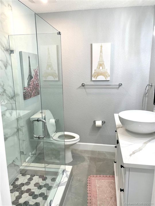 最近租的: $4,300 (3 贝兹, 2 浴室, 1266 平方英尺)