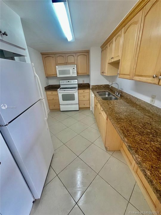 Recently Sold: $275,000 (2 beds, 2 baths, 1170 Square Feet)