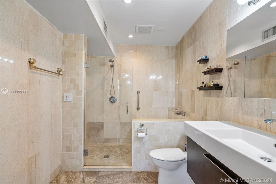 最近售出: $480,000 (2 贝兹, 2 浴室, 1493 平方英尺)