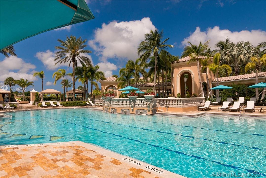 Clubhouse Pool