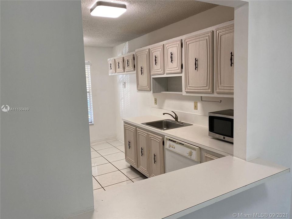 Recently Rented: $1,500 (2 beds, 2 baths, 1021 Square Feet)