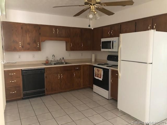 Recently Sold: $205,000 (2 beds, 2 baths, 1192 Square Feet)