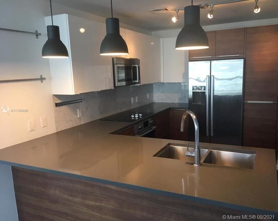 Недавно арендовано: $4,000 (2 спален, 2 ванн, 1191 Квадратных фут)