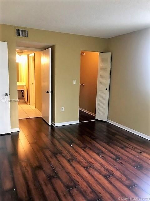 Recently Rented: $1,350 (1 beds, 1 baths, 848 Square Feet)