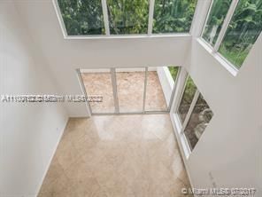 Recientemente alquilado: $7,000 (4 camas, 3 baños, 2612 Pies cuadrados)