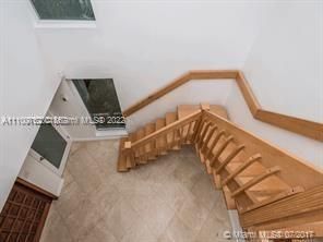 Recientemente alquilado: $7,000 (4 camas, 3 baños, 2612 Pies cuadrados)