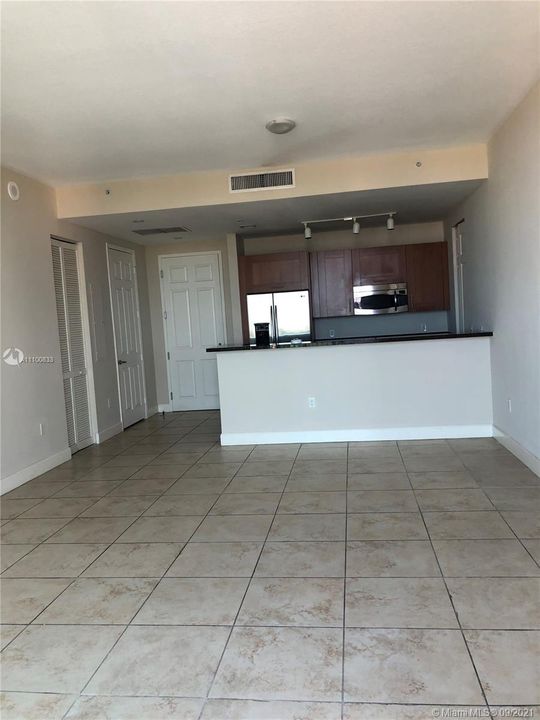 Recently Sold: $525,000 (2 beds, 2 baths, 1122 Square Feet)