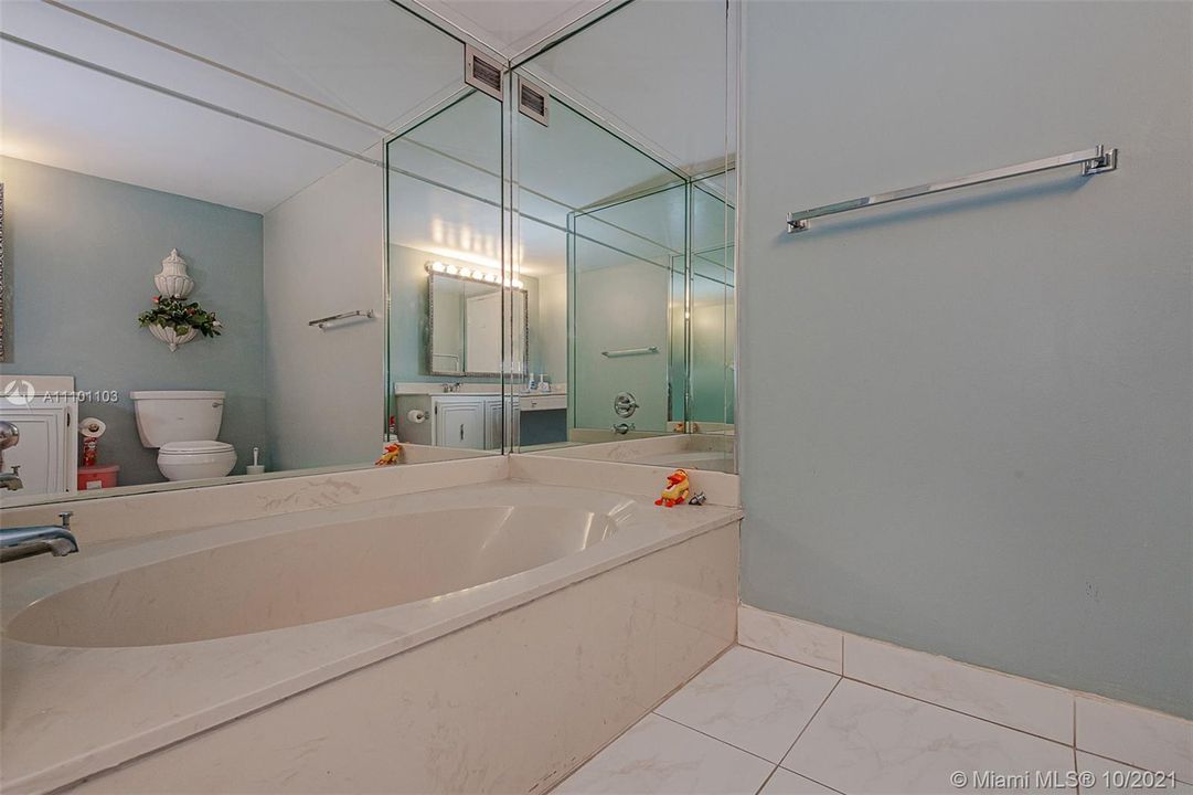 Недавно продано: $330,000 (3 спален, 2 ванн, 1430 Квадратных фут)