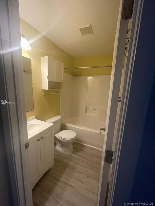 Недавно арендовано: $3,650 (3 спален, 2 ванн, 1488 Квадратных фут)