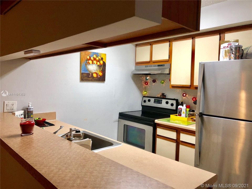 Recently Rented: $1,500 (1 beds, 1 baths, 690 Square Feet)