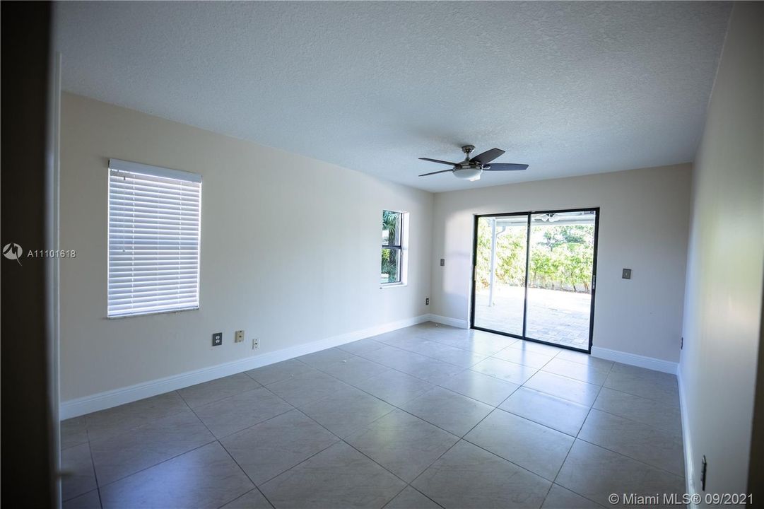 MASTER BEDROOM - SLIDERS TO POOL