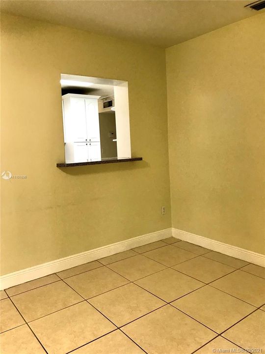 Недавно арендовано: $3,200 (4 спален, 2 ванн, 2603 Квадратных фут)