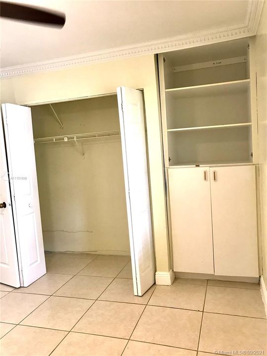 Недавно арендовано: $3,200 (4 спален, 2 ванн, 2603 Квадратных фут)