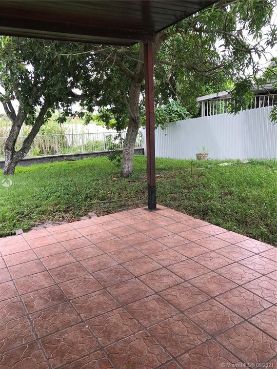 Недавно арендовано: $3,200 (4 спален, 2 ванн, 2603 Квадратных фут)