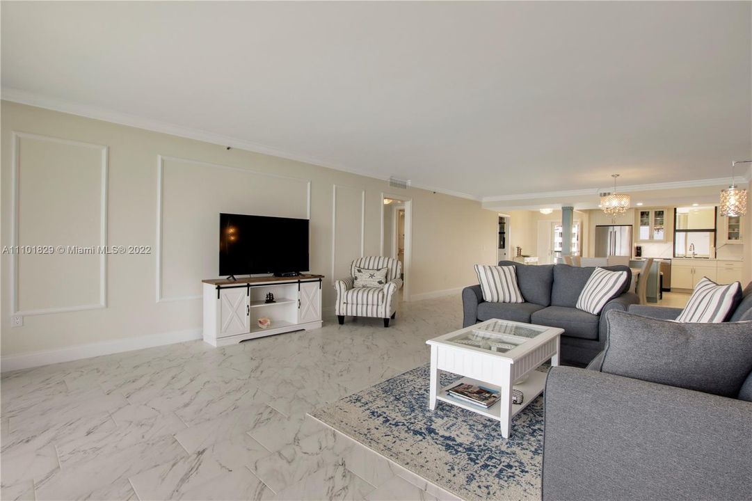 Recently Sold: $2,500,000 (3 beds, 2 baths, 1800 Square Feet)