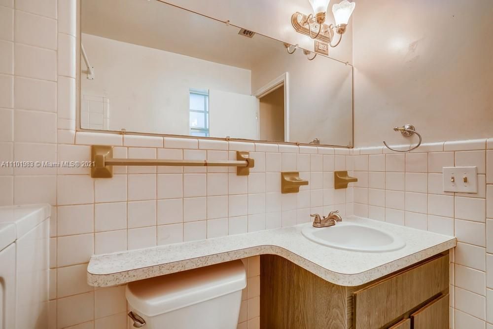 Recently Sold: $429,300 (3 beds, 2 baths, 1493 Square Feet)