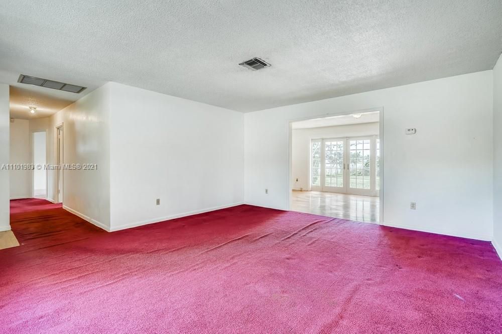 Recently Sold: $429,300 (3 beds, 2 baths, 1493 Square Feet)