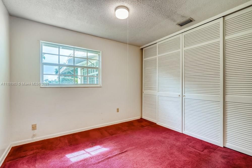 Recently Sold: $429,300 (3 beds, 2 baths, 1493 Square Feet)