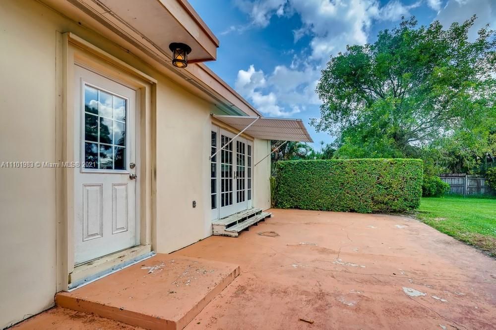 Recently Sold: $429,300 (3 beds, 2 baths, 1493 Square Feet)