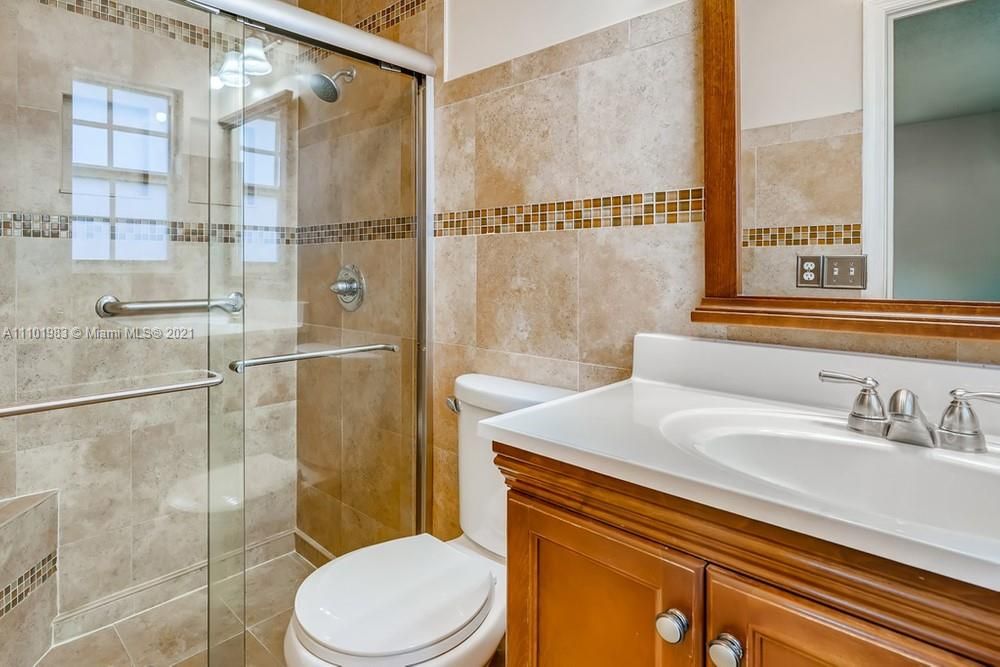 Recently Sold: $429,300 (3 beds, 2 baths, 1493 Square Feet)