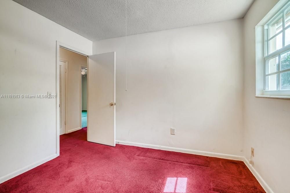 Recently Sold: $429,300 (3 beds, 2 baths, 1493 Square Feet)