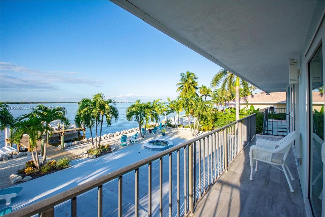 Recently Sold: $2,950,000 (4 beds, 3 baths, 1614 Square Feet)