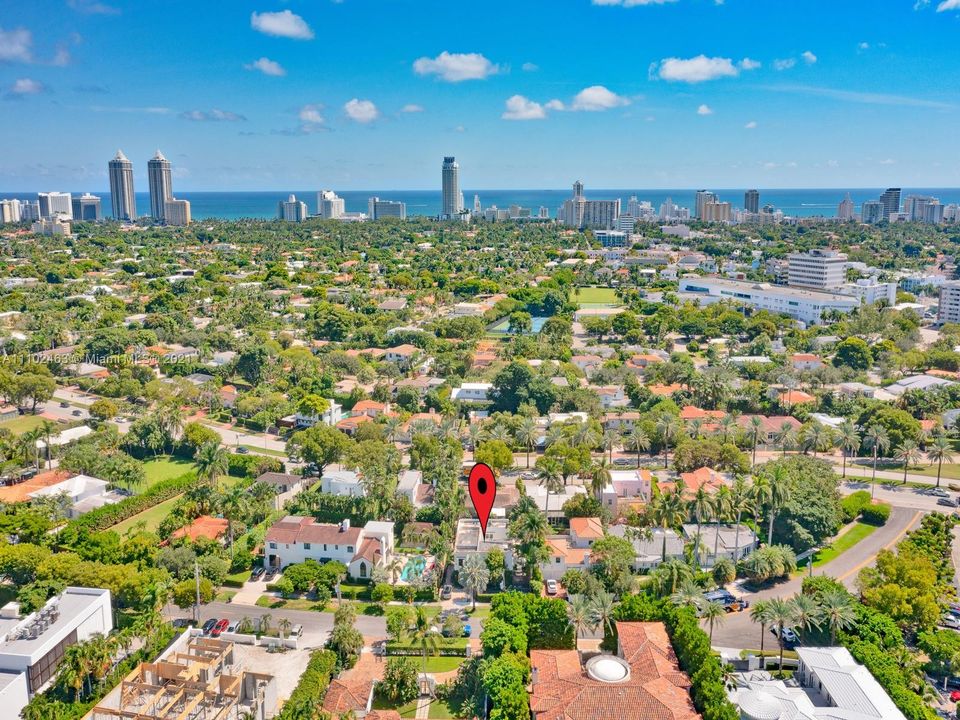 Recently Sold: $3,700,000 (5 beds, 3 baths, 3946 Square Feet)