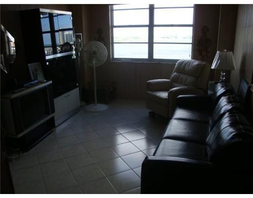 Junior Office