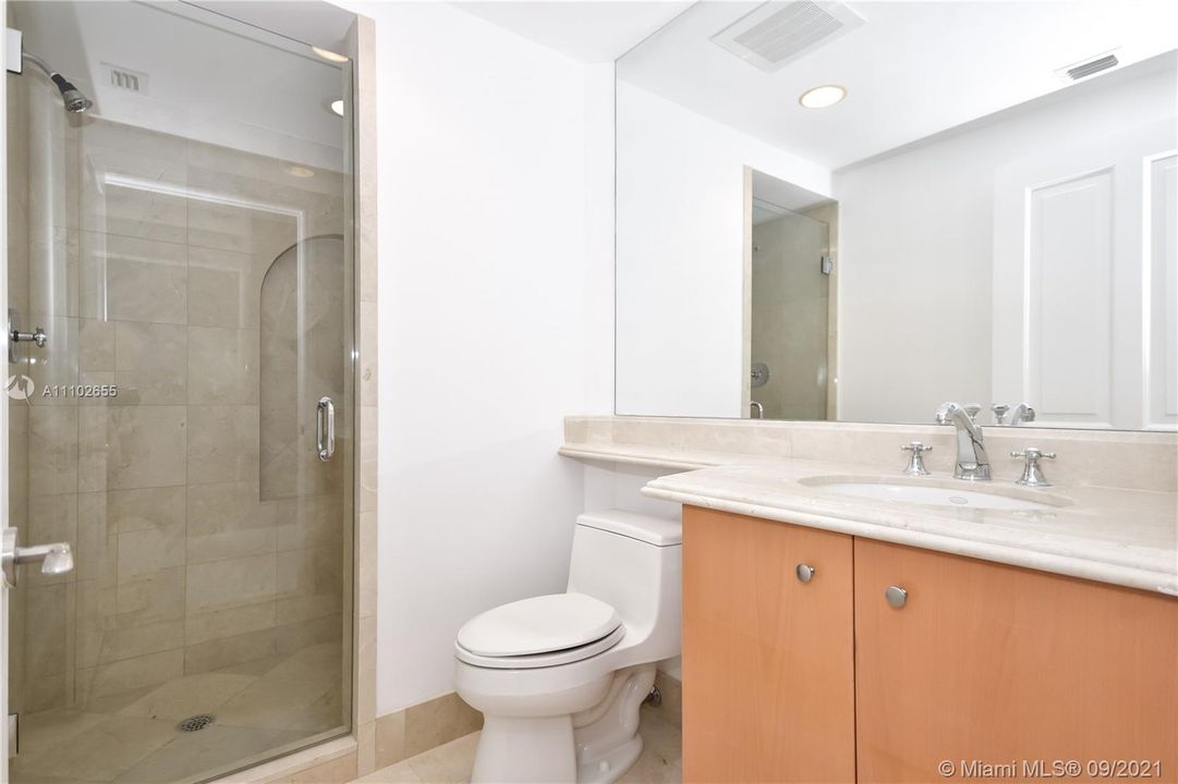 最近租的: $15,000 (3 贝兹, 3 浴室, 2736 平方英尺)