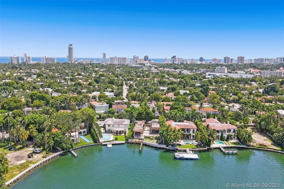 Recently Sold: $2,200,000 (5 beds, 5 baths, 0 Square Feet)