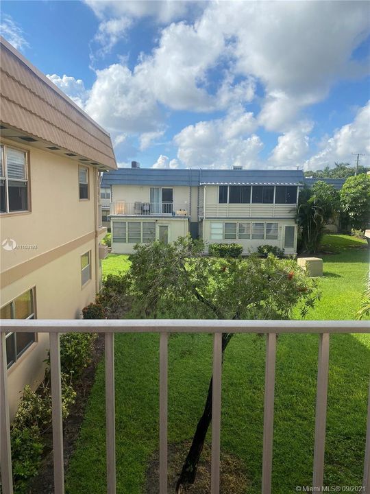 Recently Sold: $79,900 (1 beds, 1 baths, 726 Square Feet)