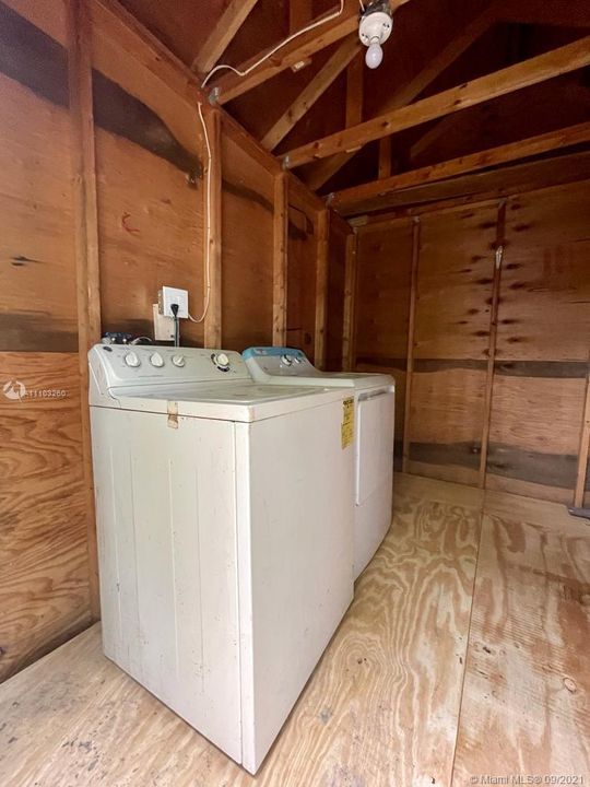 Недавно арендовано: $1,100 (0 спален, 1 ванн, 884 Квадратных фут)