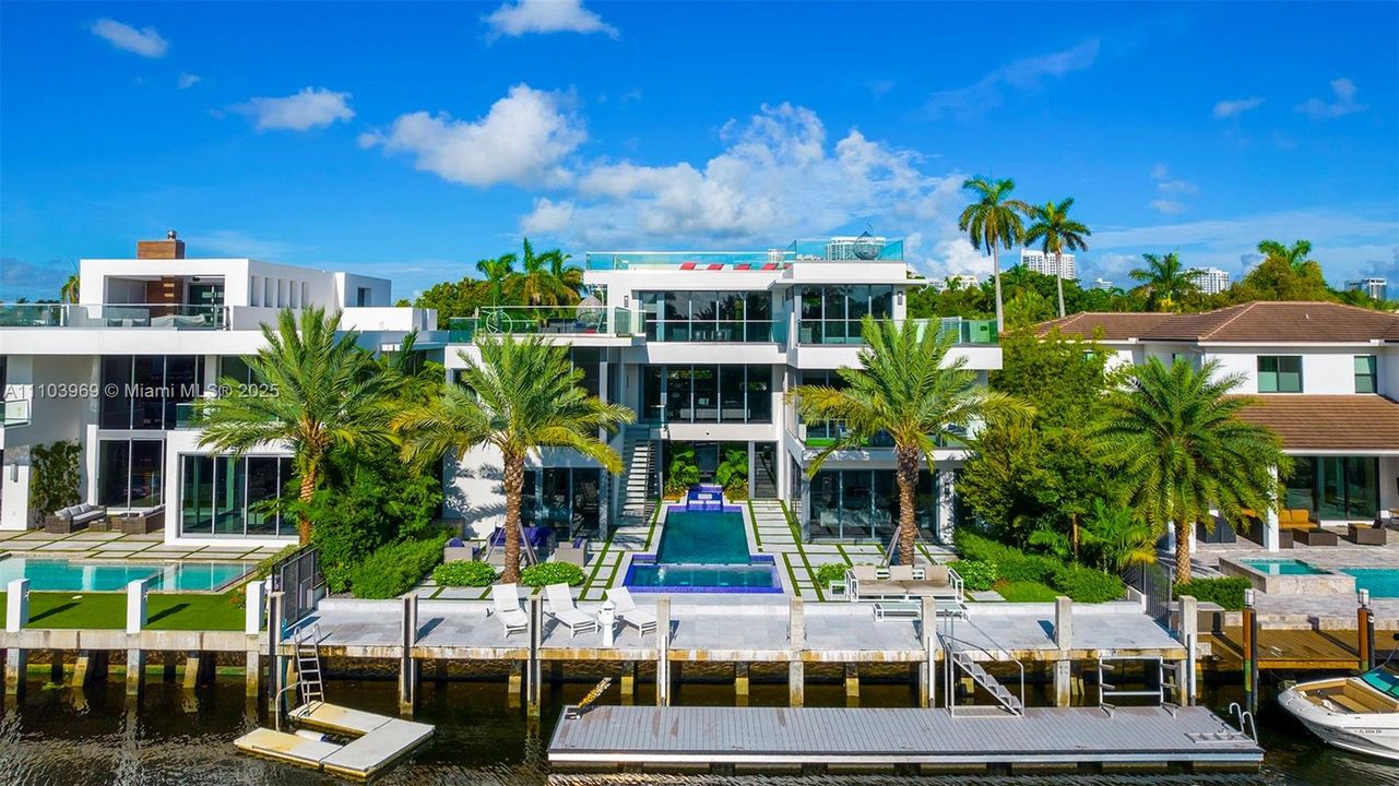 For Rent: $65,000 (6 beds, 5 baths, 6545 Square Feet)