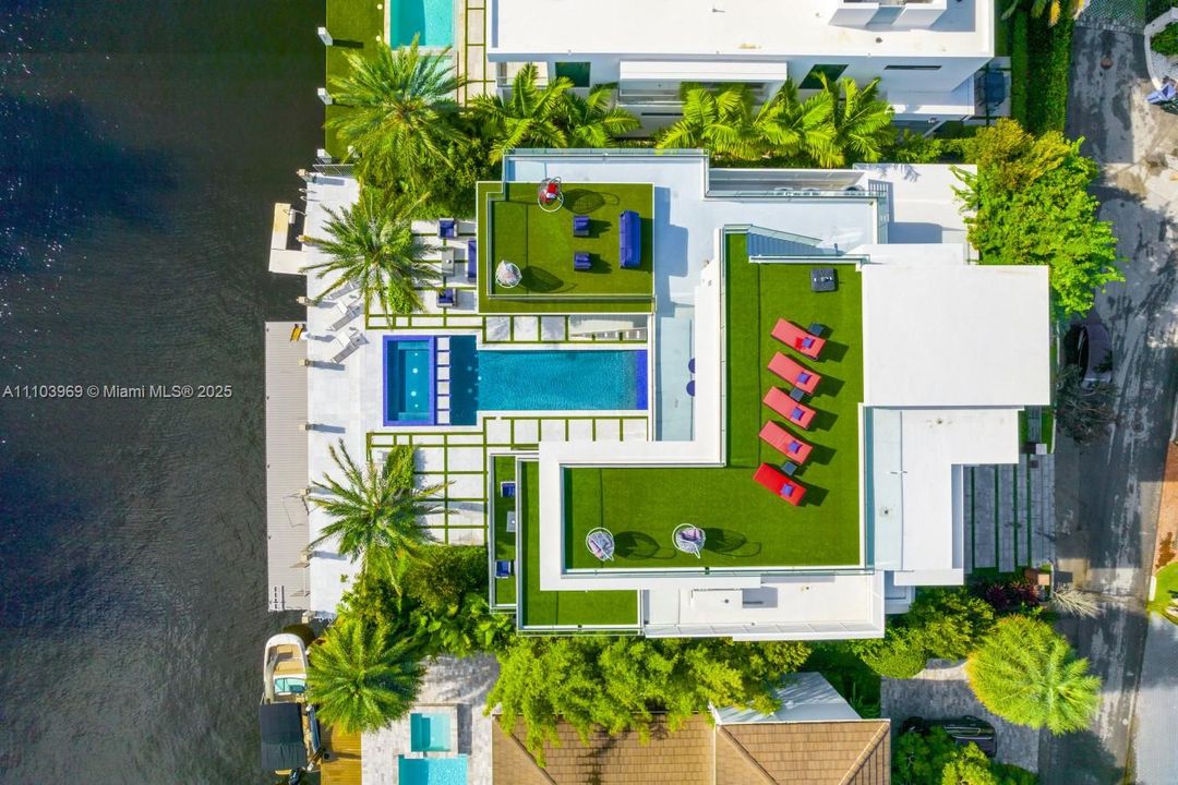 For Rent: $65,000 (6 beds, 5 baths, 6545 Square Feet)