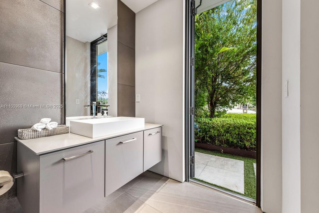 For Rent: $65,000 (6 beds, 5 baths, 6545 Square Feet)