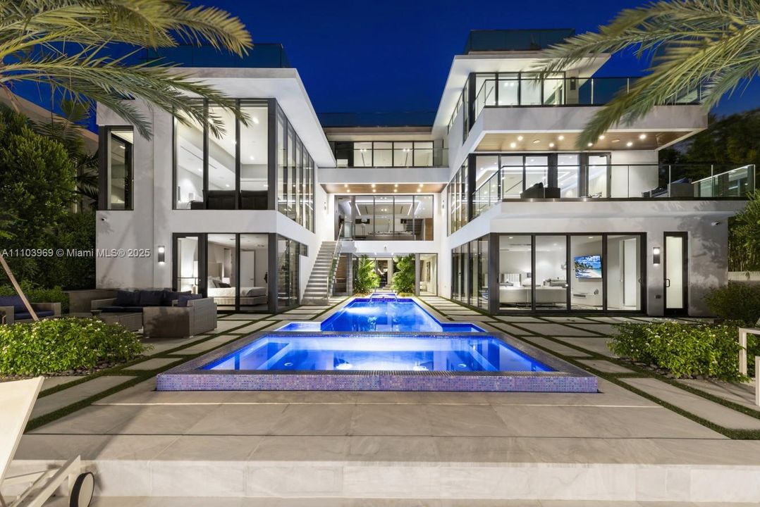 For Rent: $65,000 (6 beds, 5 baths, 6545 Square Feet)