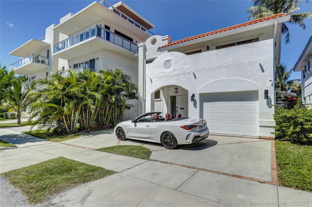 Recently Sold: $1,325,000 (3 beds, 2 baths, 1537 Square Feet)