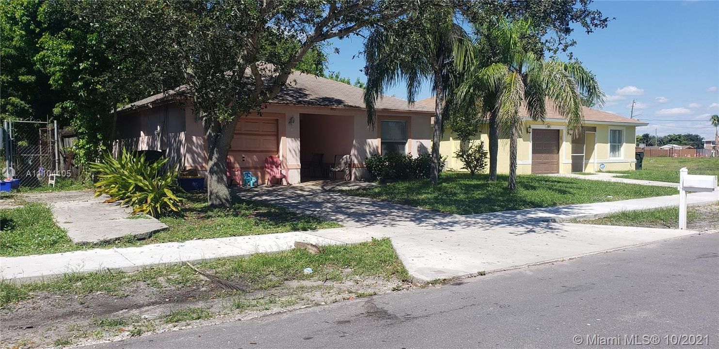 Recently Sold: $350,000 (3 beds, 2 baths, 1255 Square Feet)