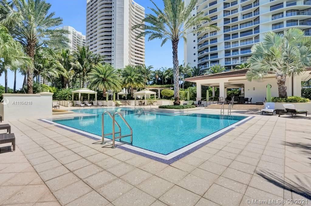 Recently Sold: $695,000 (2 beds, 2 baths, 1690 Square Feet)