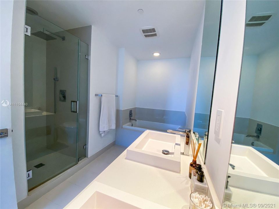 Недавно арендовано: $4,850 (2 спален, 2 ванн, 1053 Квадратных фут)