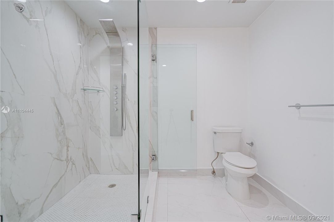 最近租的: $14,500 (4 贝兹, 3 浴室, 2316 平方英尺)