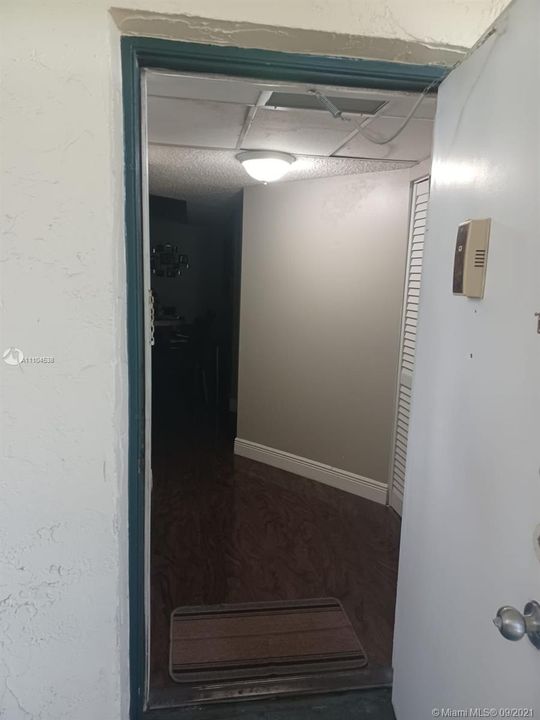 Recientemente alquilado: $1,300 (2 camas, 2 baños, 950 Pies cuadrados)