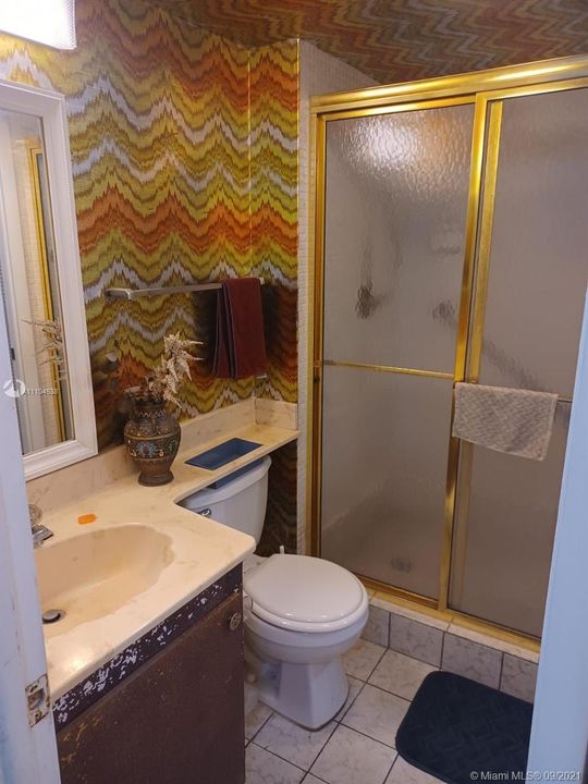 Recientemente alquilado: $1,300 (2 camas, 2 baños, 950 Pies cuadrados)